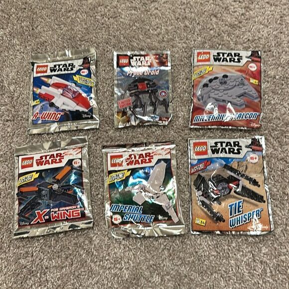 Lego 17 total includes poly bags, foil, paper,mini figs see details in pictures - Picture 11 of 15